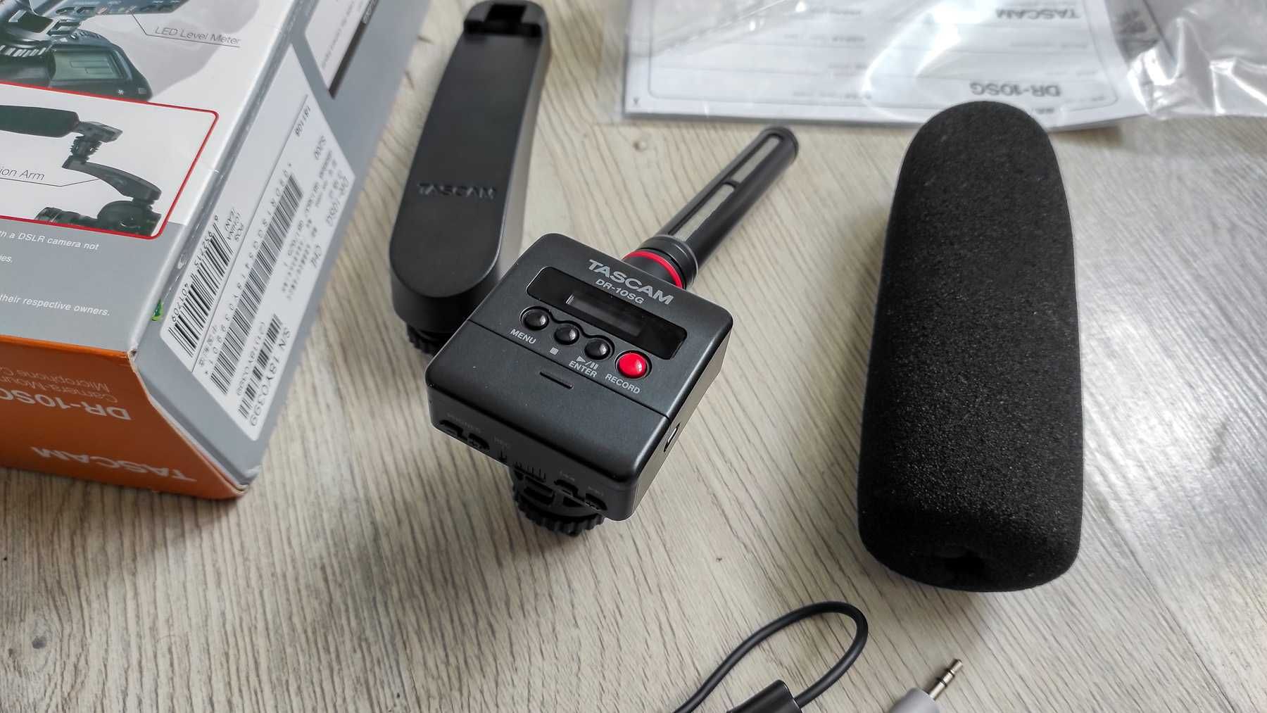 Микрофон пушка Tascam DR-10SG накамерный микрофон рекордер