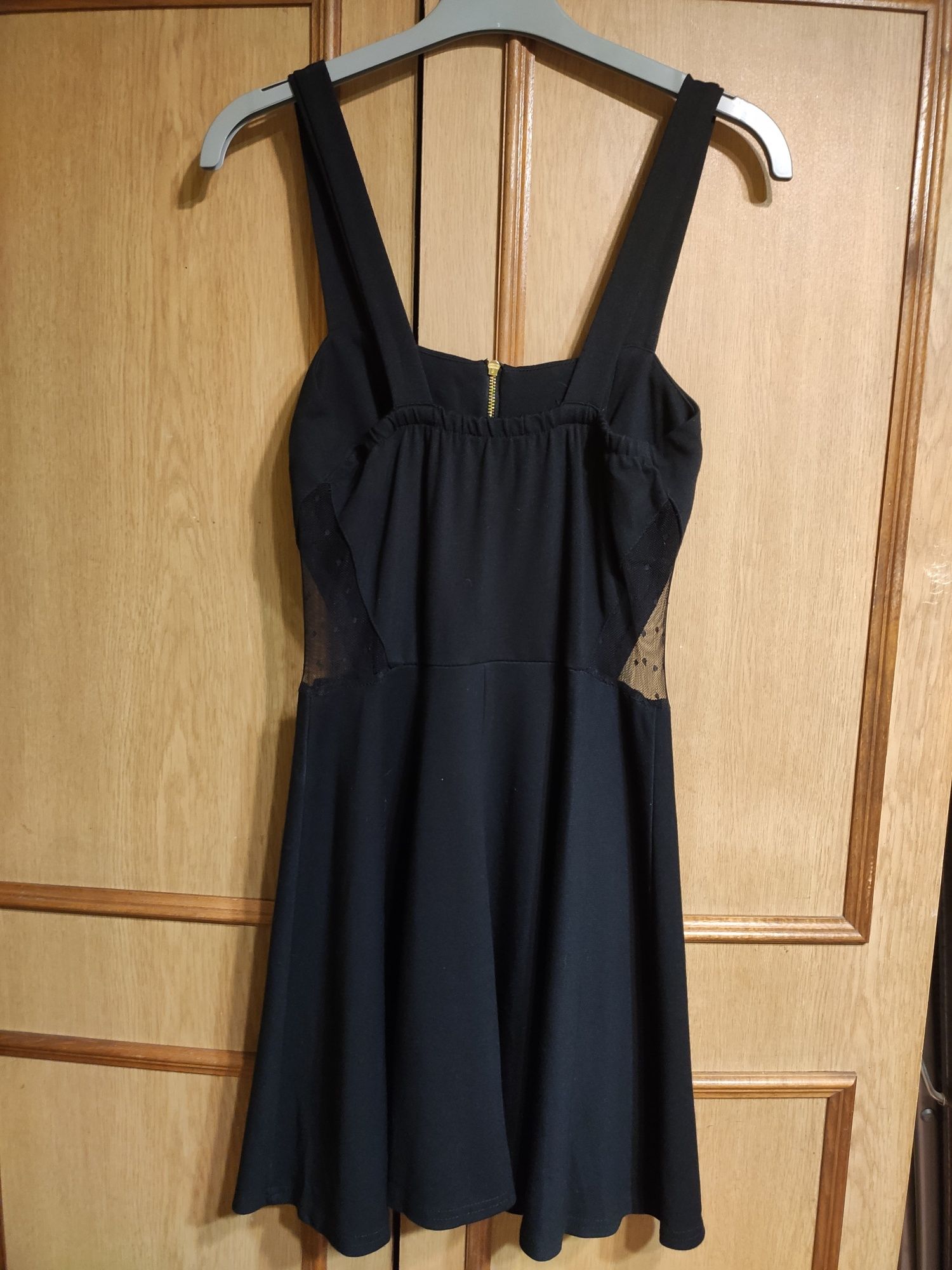 Czarna sukienka rozmiar S Tout Feu Tout Femme