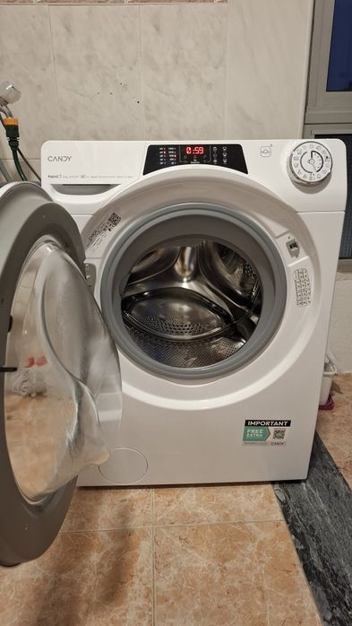 Máquina de Lavar Roupa CANDY 8kg 1400 rpm