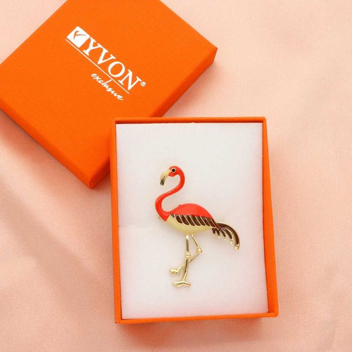 Urocza broszka Flaming