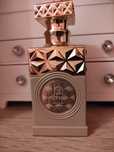 Paris corner Minya Coco lush