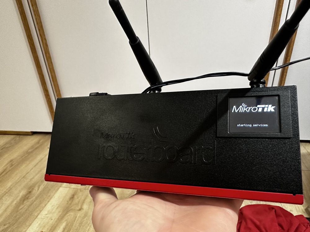 Роутер MikroTik RB2011UiAS-2HnD-IN wi-fi router