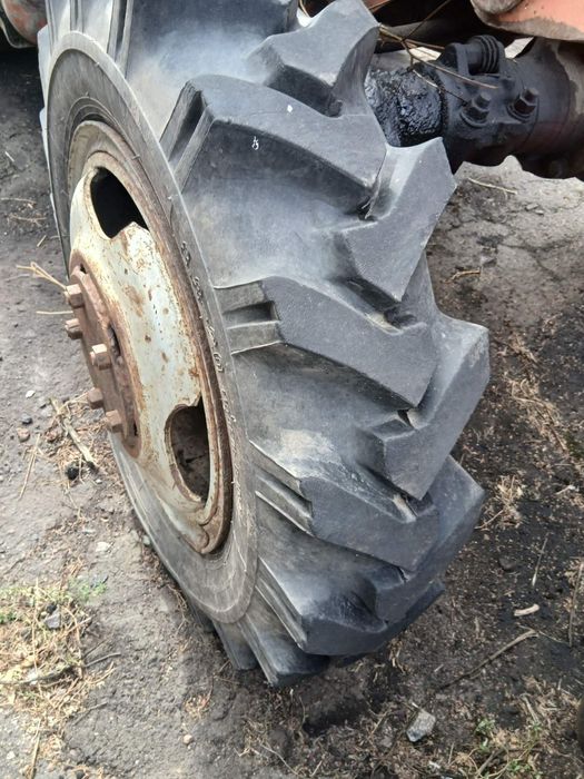 Передній ведучий міст на трактор МТЗ 82.