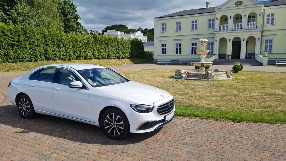 Przewóz osób transfery lotniskowe firmowe VIP - NOWE Mercedes Audi BMW