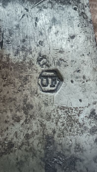 Szwedzka  siekiera  UF nr 194