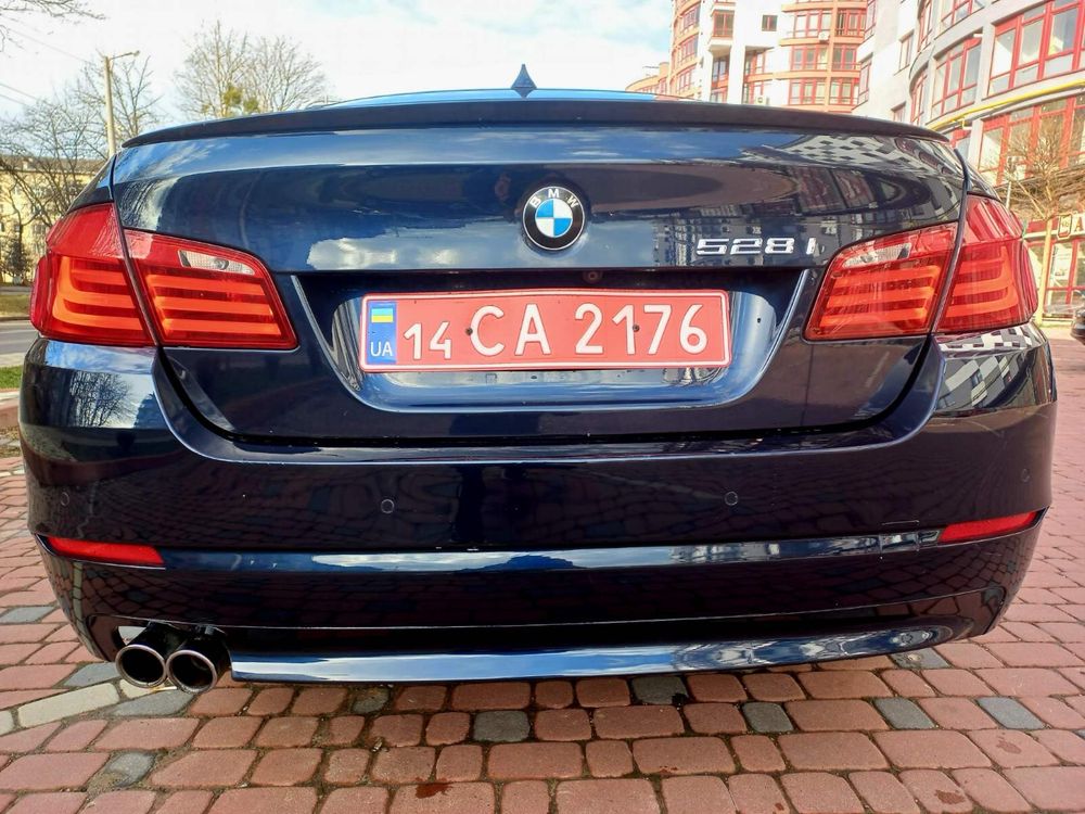 BMW F10 // 2011 р // 3.0 бензин //рідна фарба!!Супер ціна
