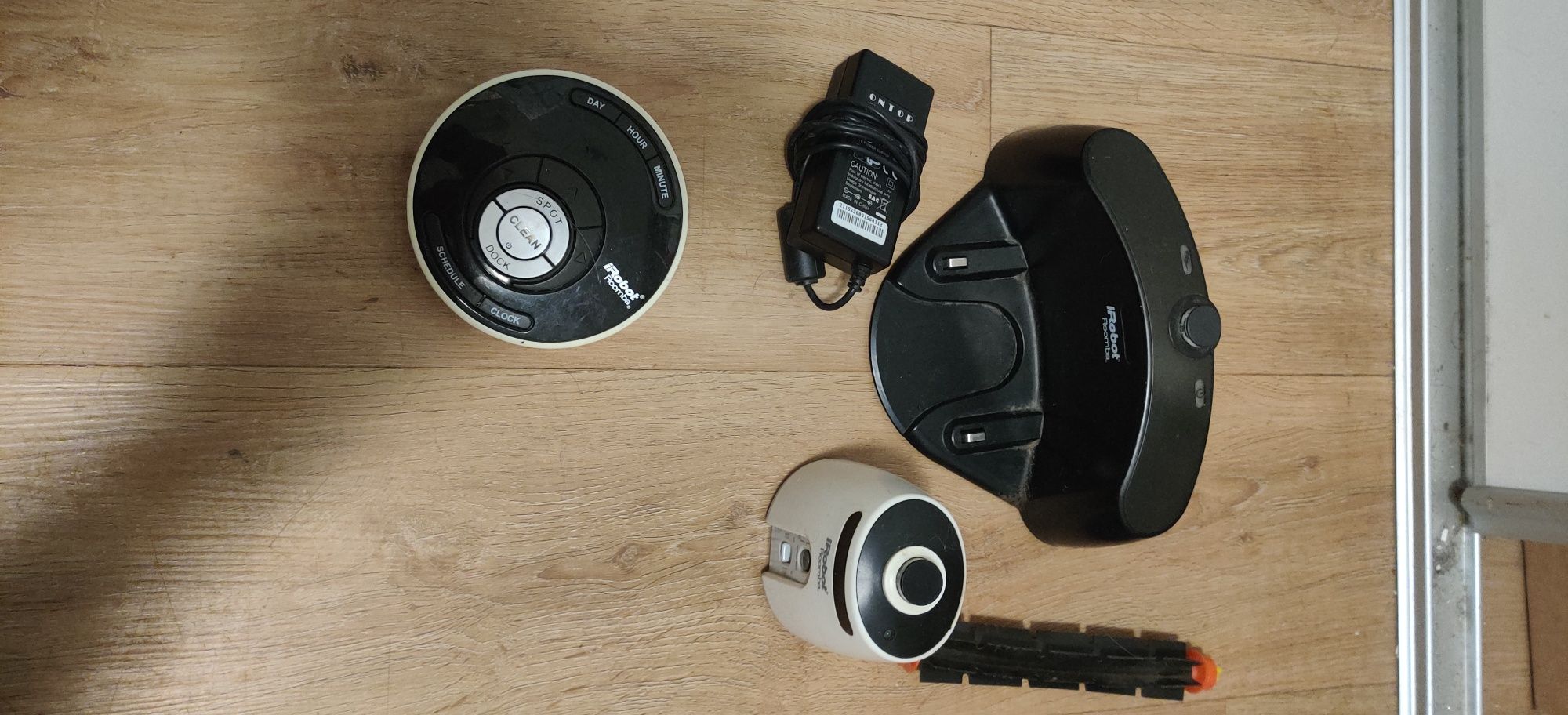 Roomba 580+2xbateria+akcesoria itp.