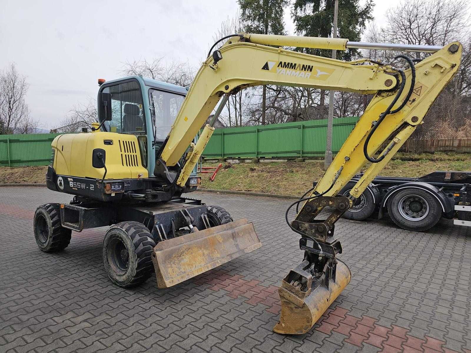 Koparka YANMAR B 55W-2