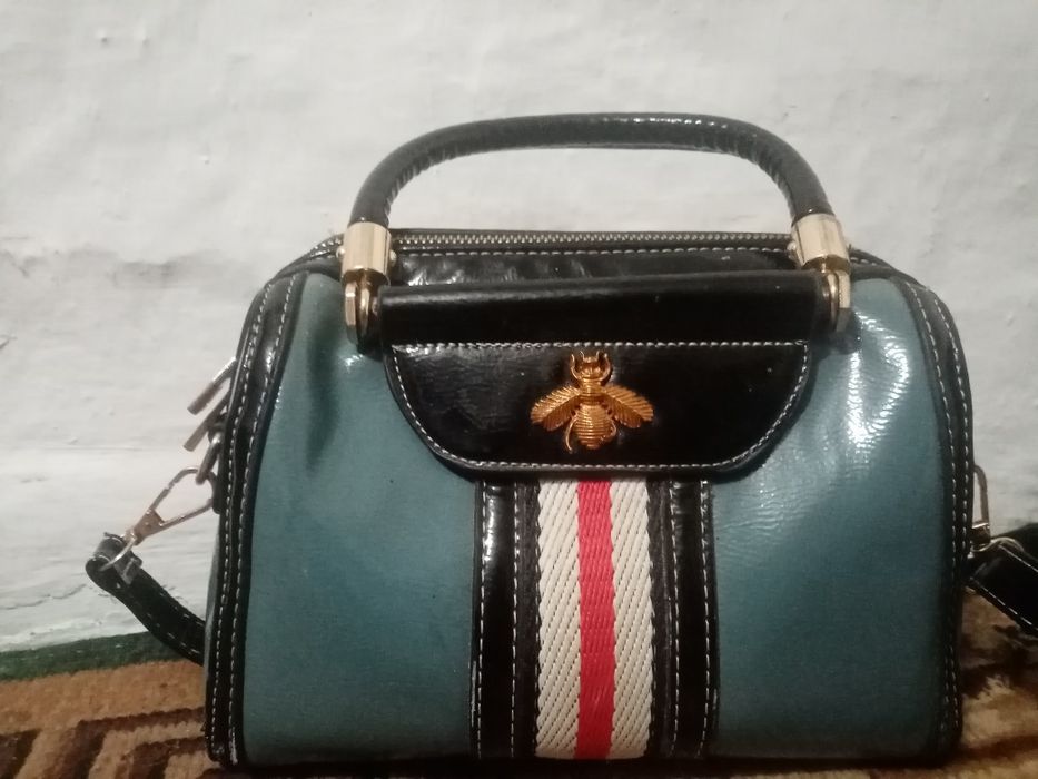 Жіноча сумочка брендова