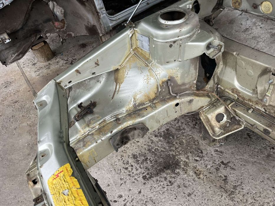 Продам кузов ваз 2112 .