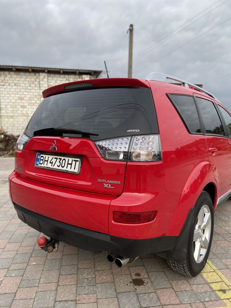 Mitsubishi outlander XL 2007 Автомат 3:0бенз-газ