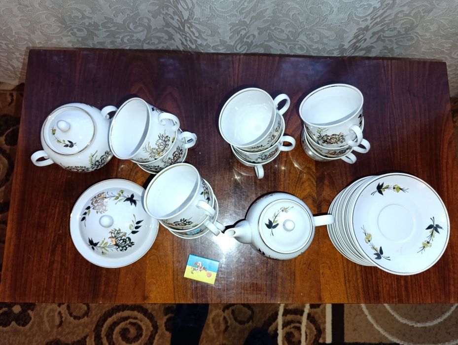 Сервіз радянський "Золота хризантема"