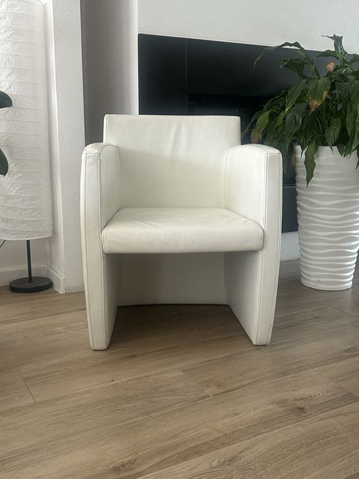 dwa fotele skórzane IKER POP 100 cena za komplet