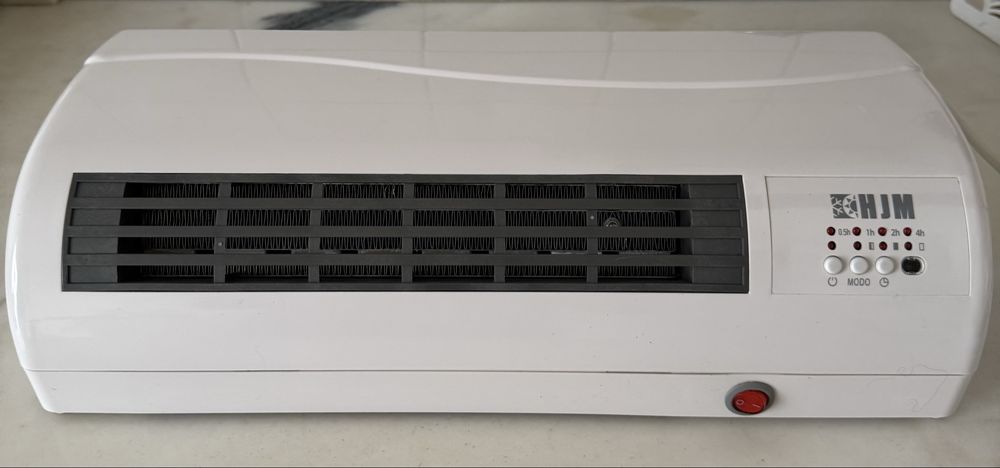 Aquecedor de parede casa de banho