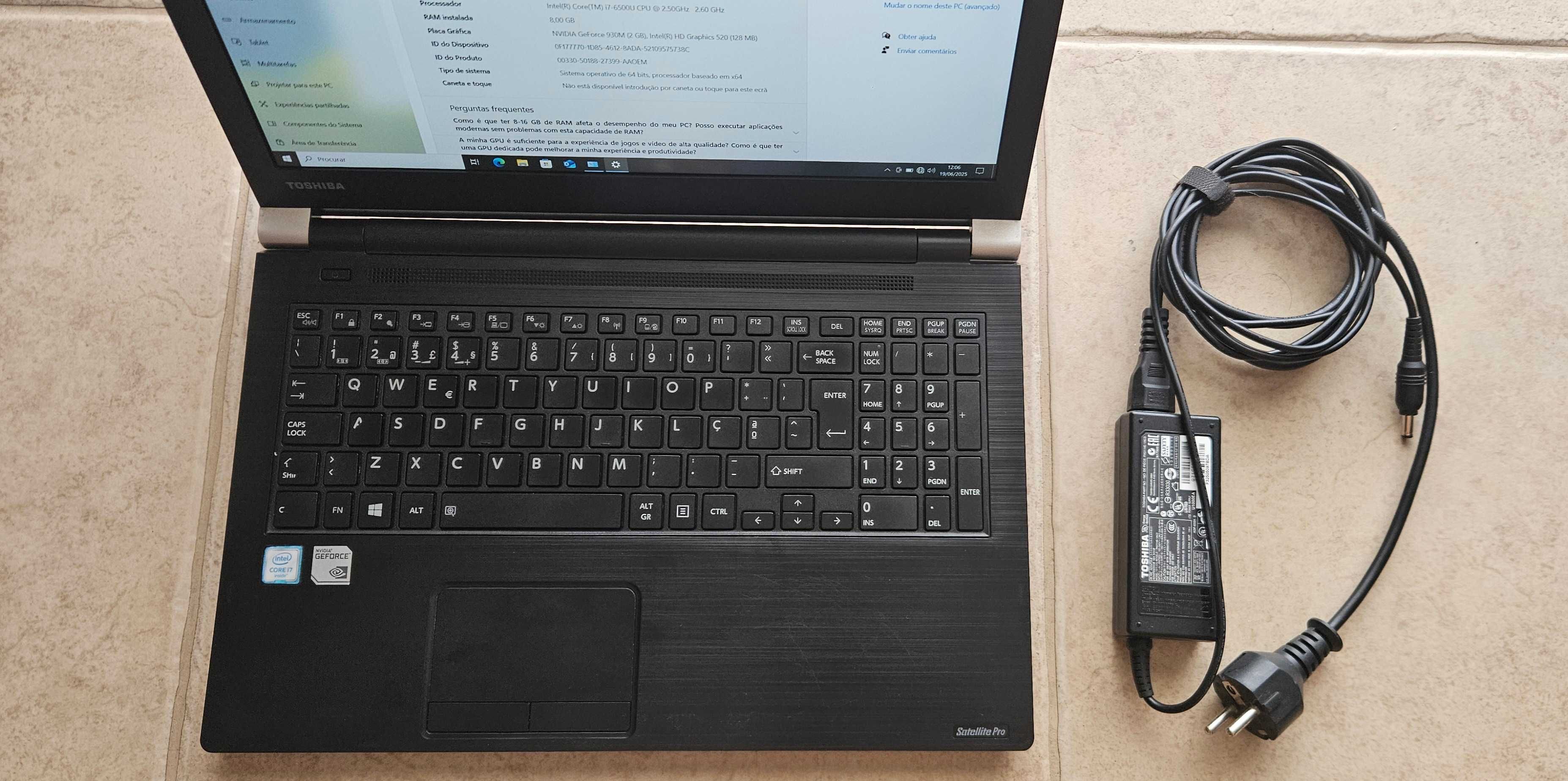 Portátil Toshiba 15.6" i7 8GB RAM 240GB WIN 10 PRO