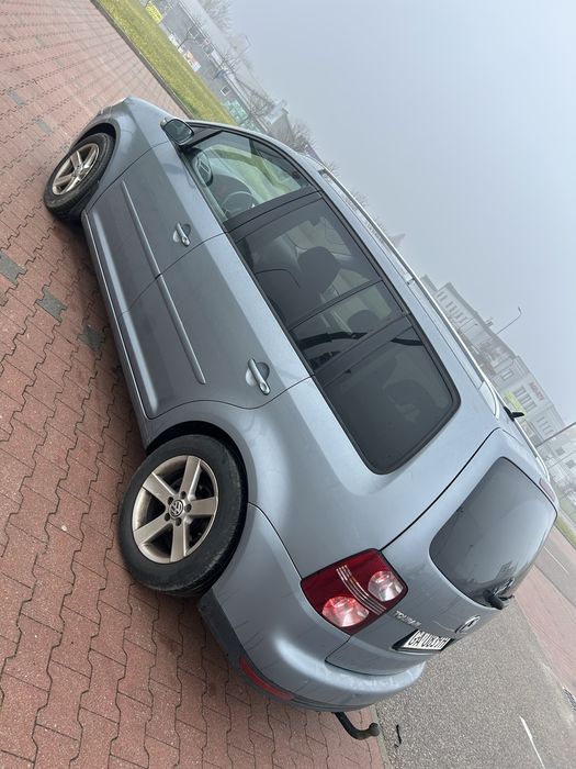 Sprzedam Vw TOURAN 2009r