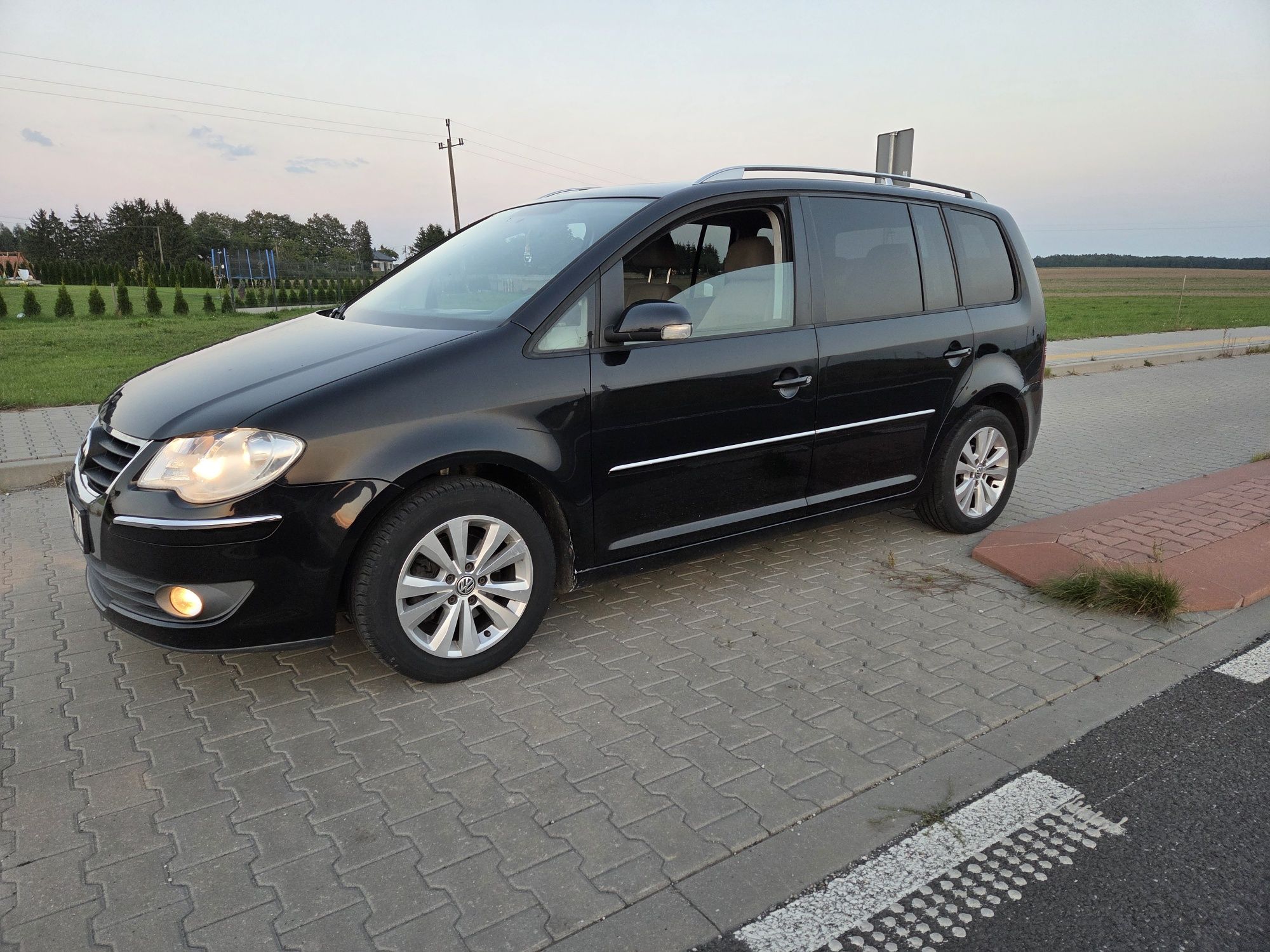 VW Touran 1  9 TDI HIGHLINE zadbany