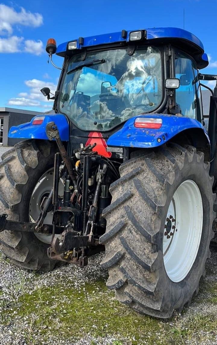 New Holland T6040 Elite z ładowaczem Quicke Q65, Ładny