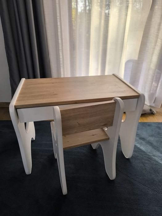 Stolik i krzesełko z szufladą + półka gratis