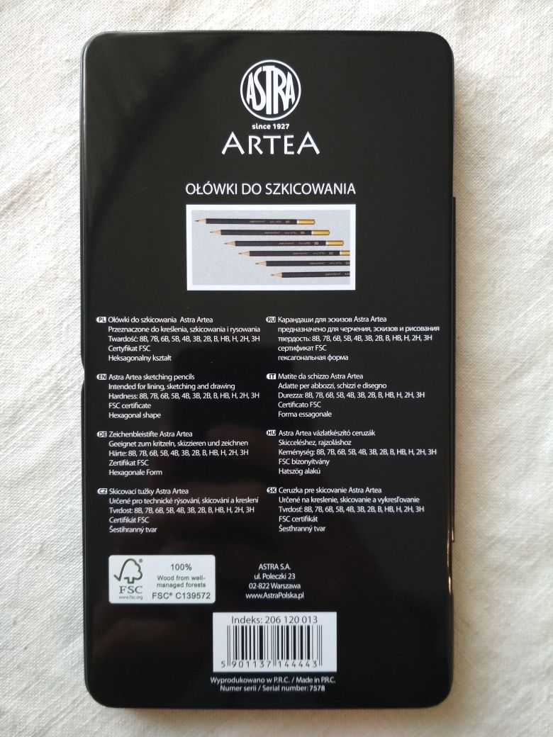 Astra Artea -  zestaw ołówków do szkicowania - 12 sztuk