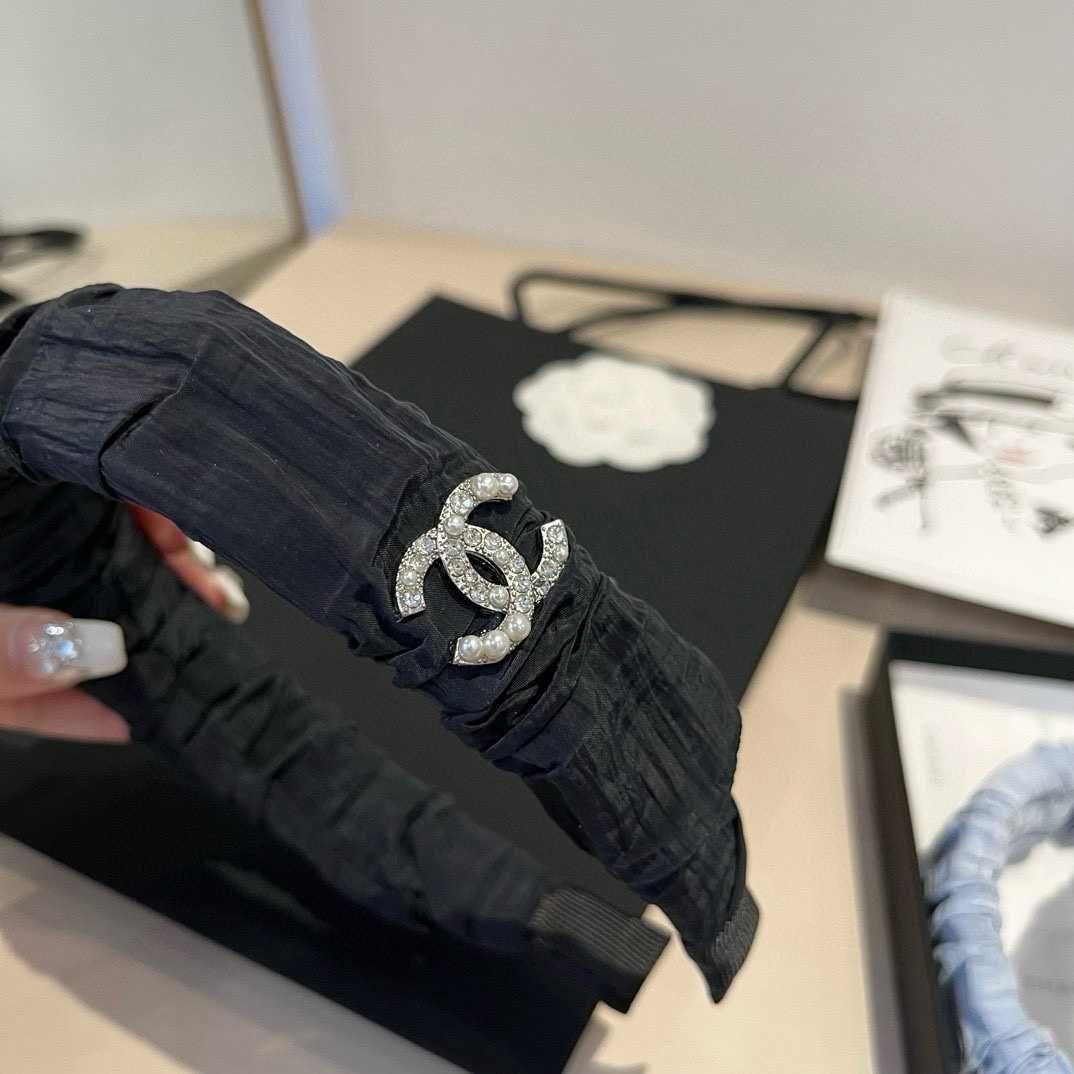 Opaska na głowę Chanel, spinaczka do włosów