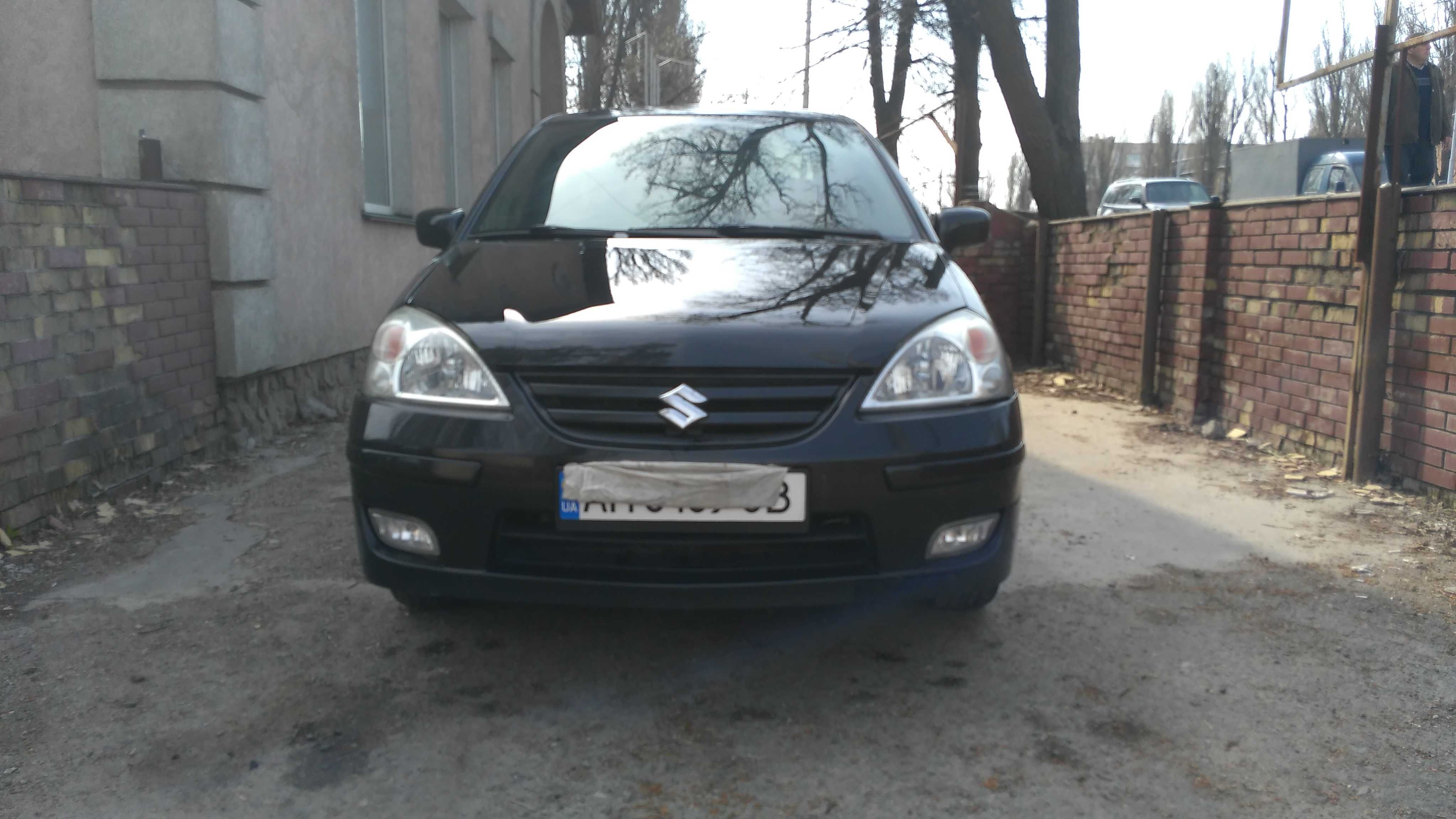 Автомобиль Suzuki Liana 2005