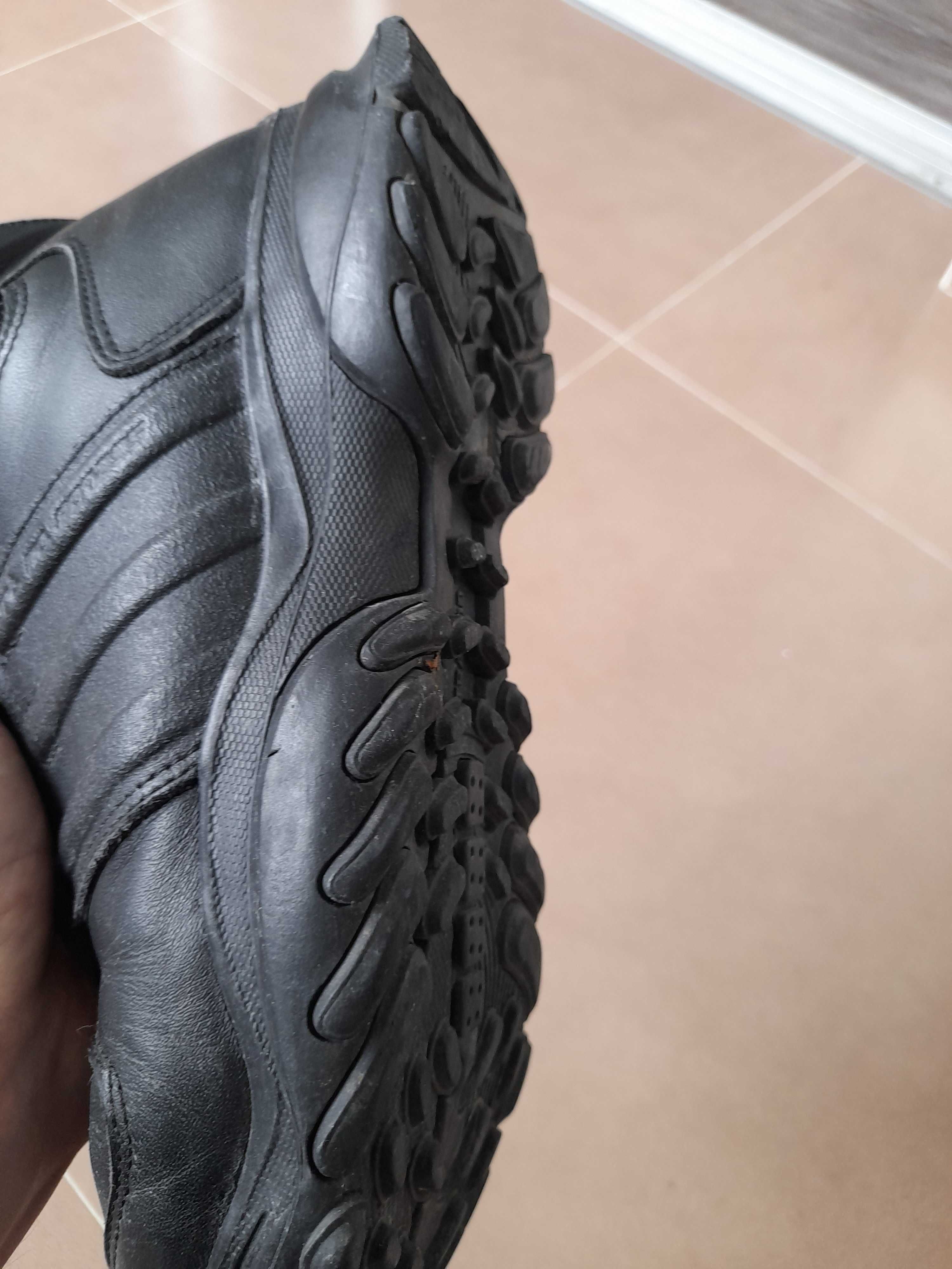Adidas GSG9.2 waterproof    41 1/3