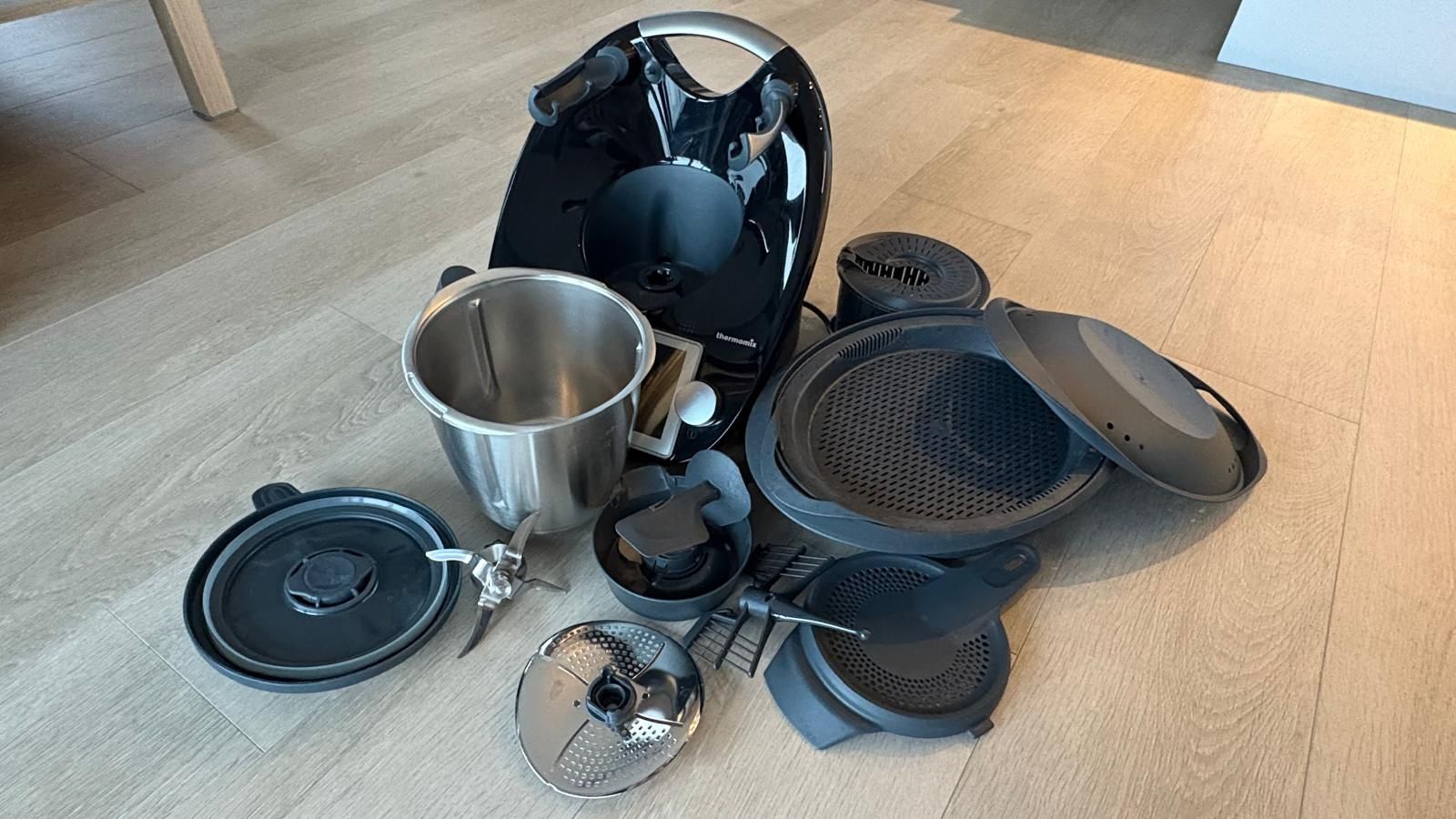 Thermomix TM 6 Czarny sprzedam