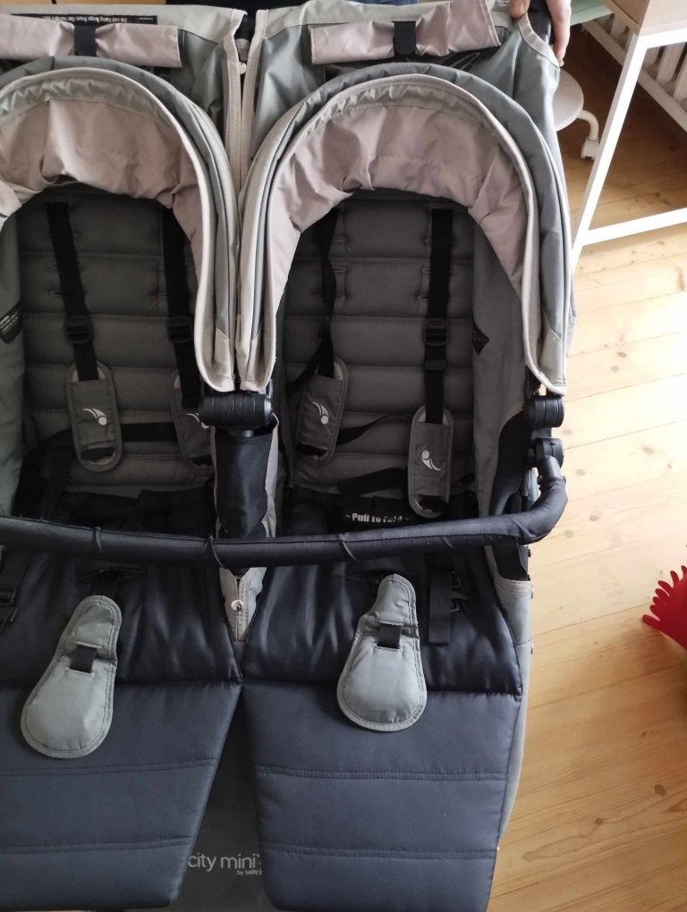 Wózek dla bliźniąt Baby jogger city mini gt double