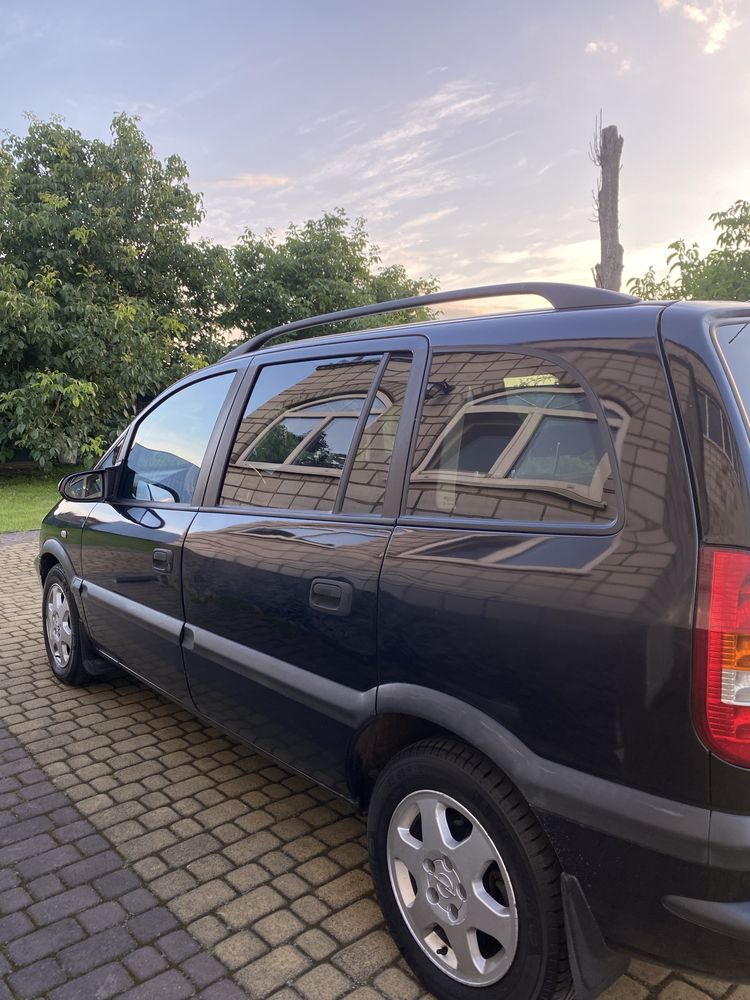 Opel Zafira A 2.0DTI 2002
