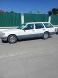 Carrinha Mercedes 250TD (124 T)