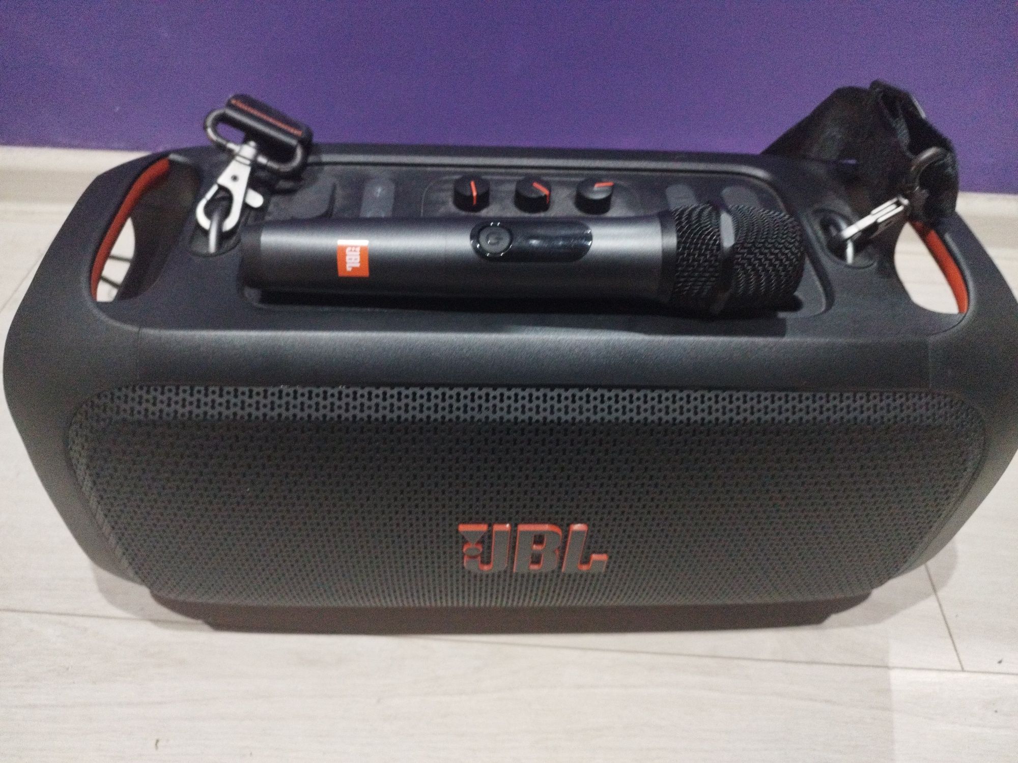 JBL on the go essential