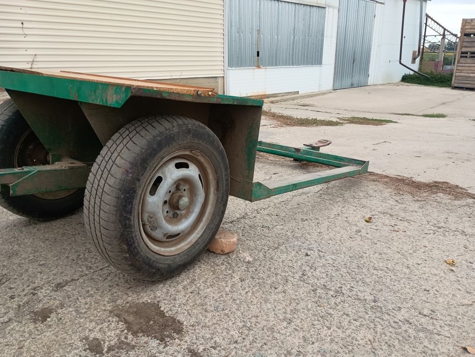 Садовий причіп платформа під ящик стан відмінний