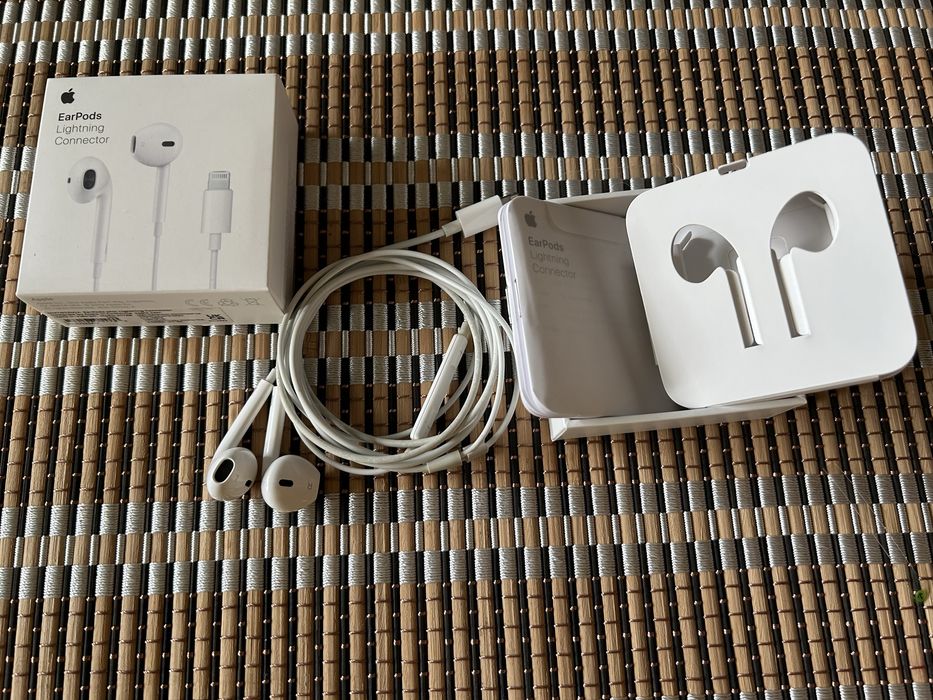 Apple EarPods lightning A1748 (MMTN2ZM/A) оригінал!