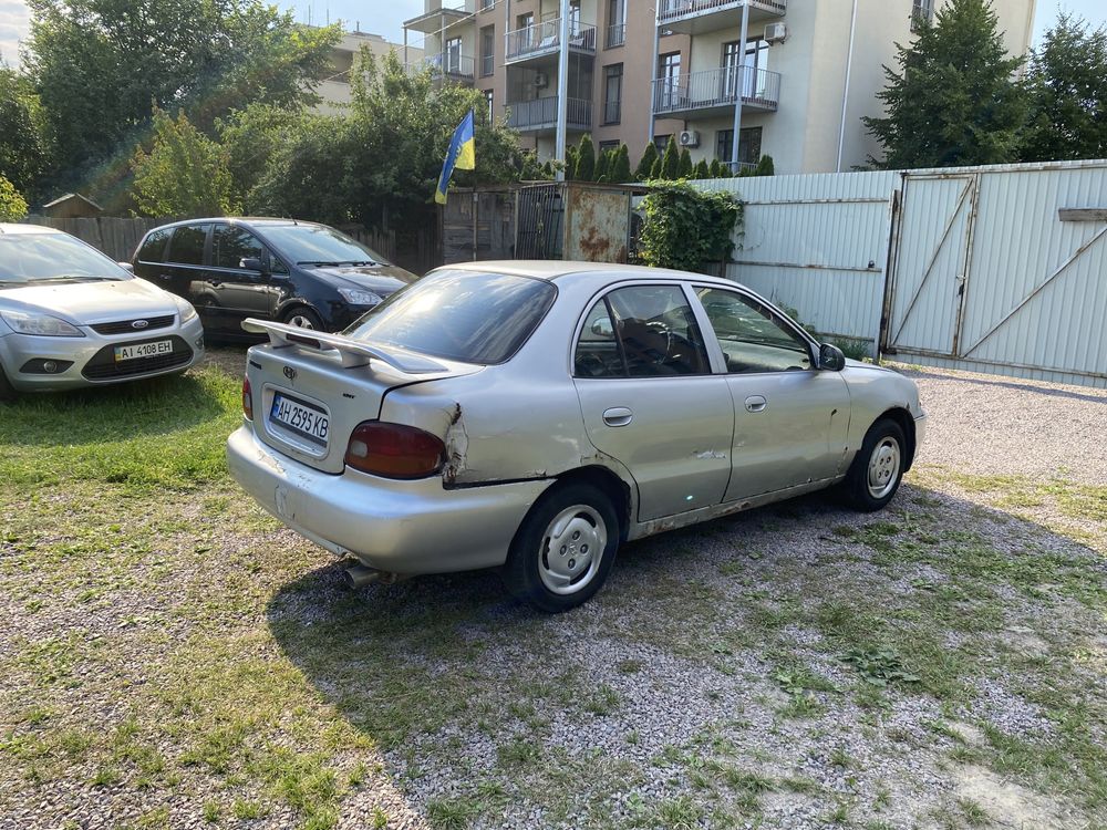 Hyundai Elantra 1.6 газ/бенз
