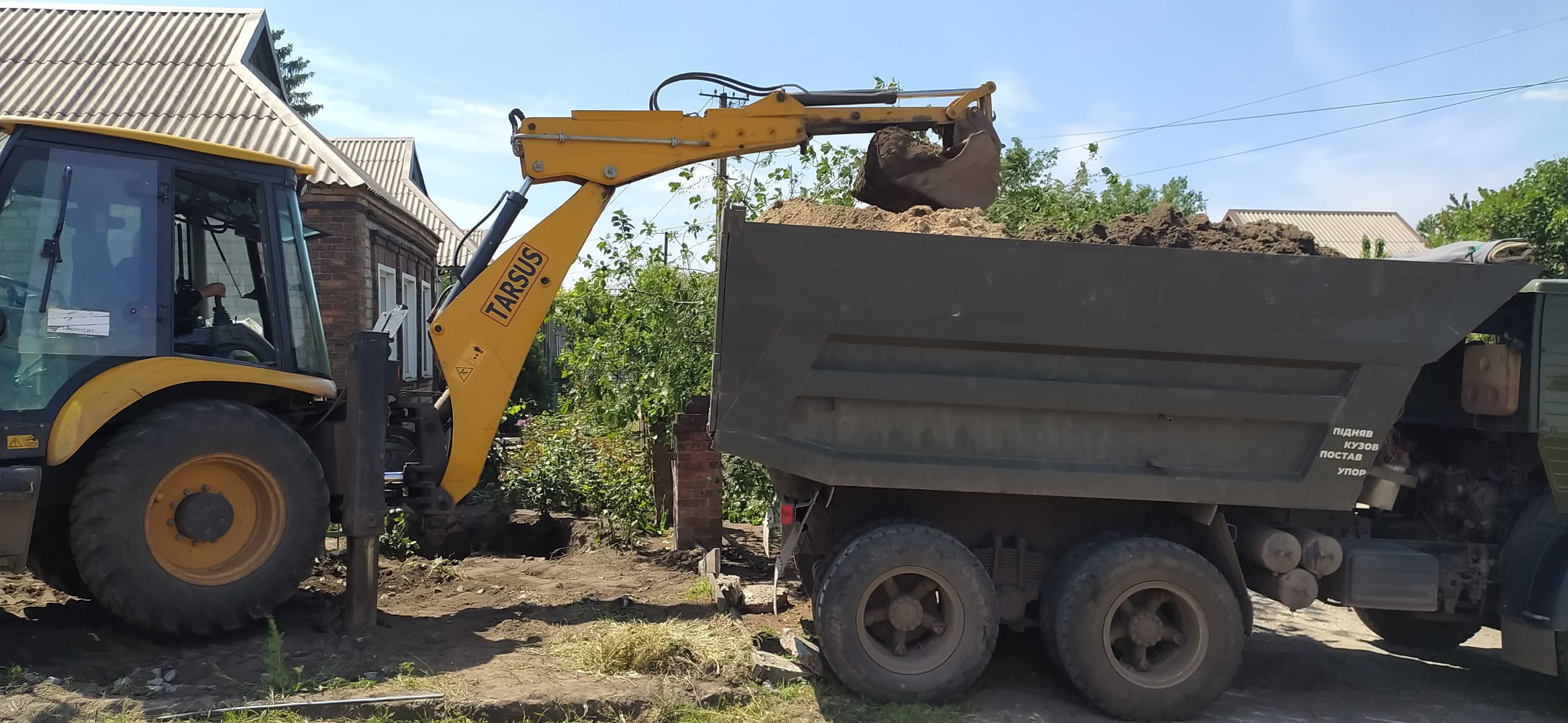 КАМАЗ-самоскид: пісок, щебінь, відсів, цегла, перегній, вивіз сміття.