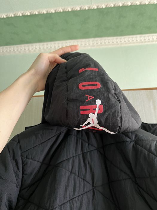 Air Jordan   Детская теплая куртка на мальчика 12-13 лет