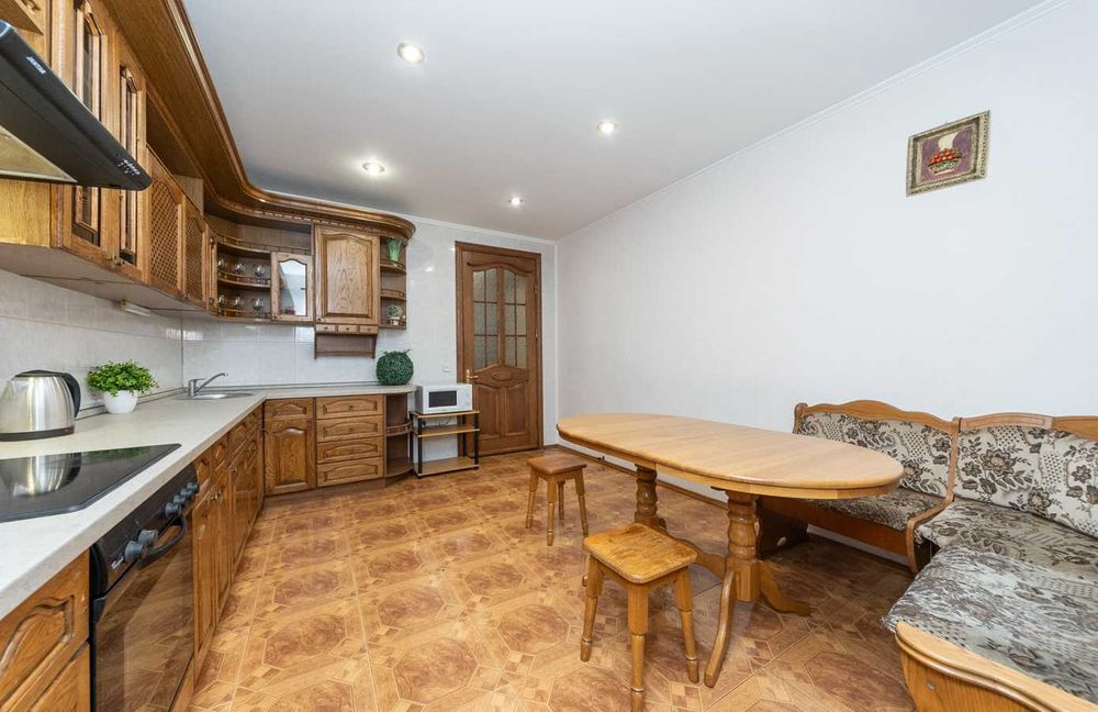 4к Жилянська 7, метро Олімпійська, Палац спорту