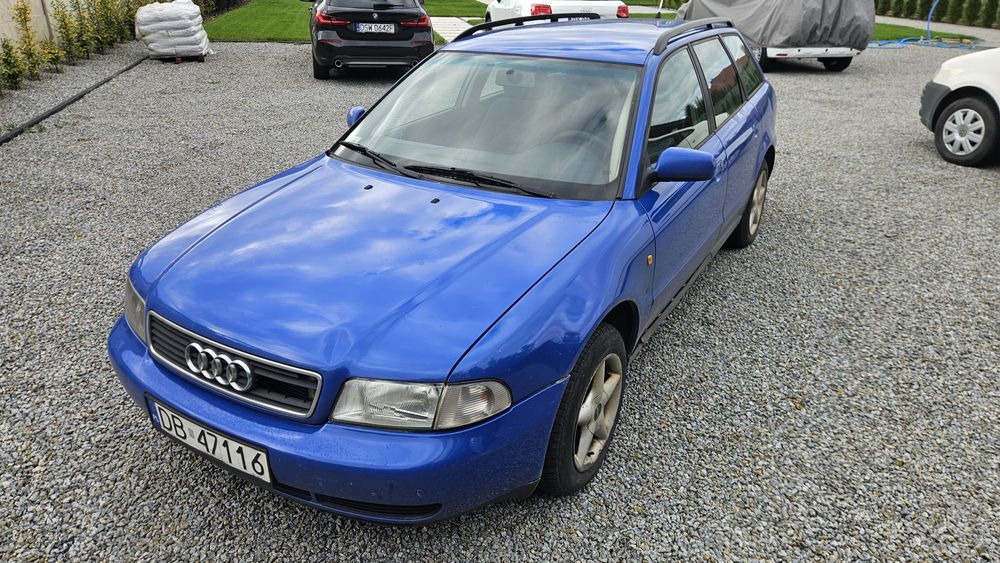 Audi a4 1.8 benzyna