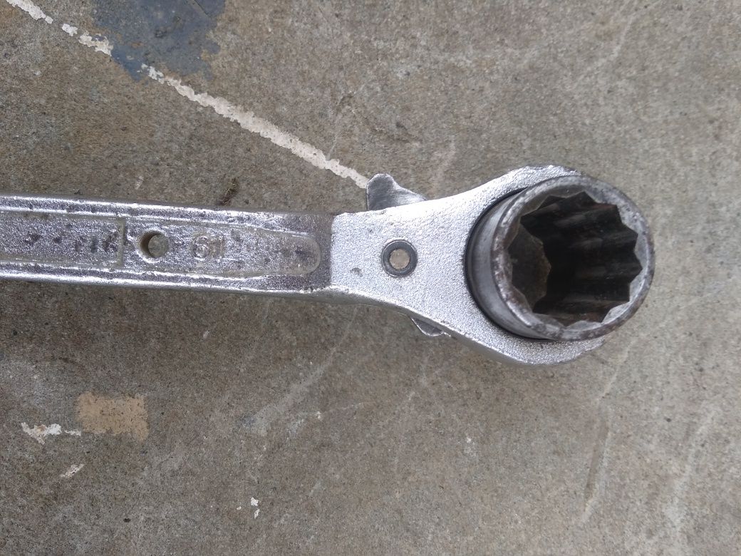 Автомобильный Ключ-трещотка ratchet wrench 22-19