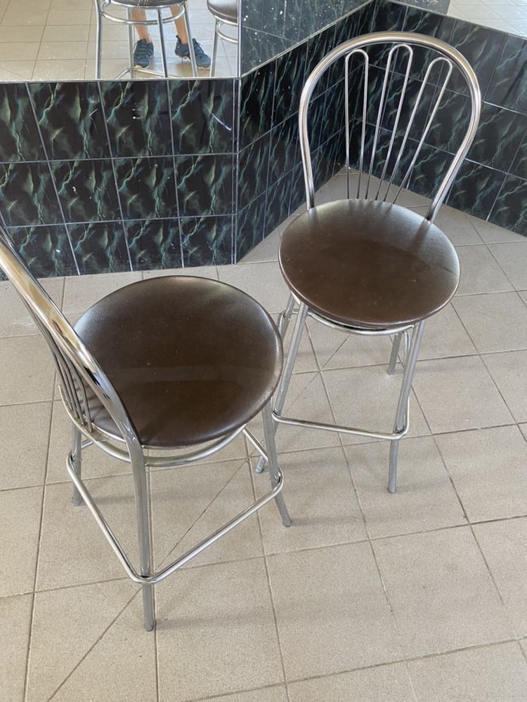 Hoker krzesla barowe