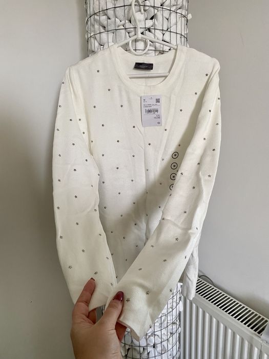 Нова нарядна кофта в рубчик біла молочна светр кофточка жіноча