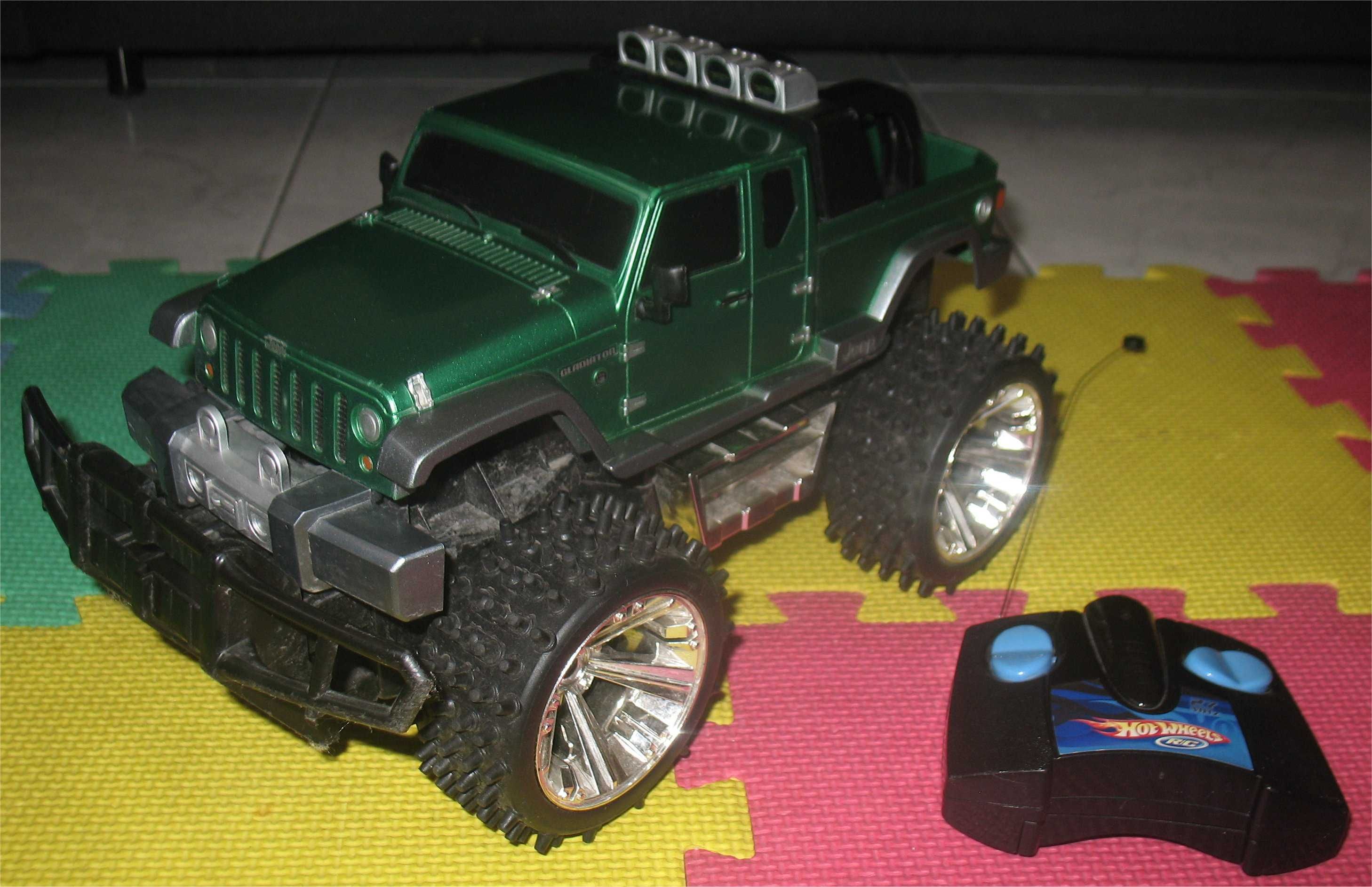 Hot Wheels/Tyco - Jeep Gladiator (telecomandado)