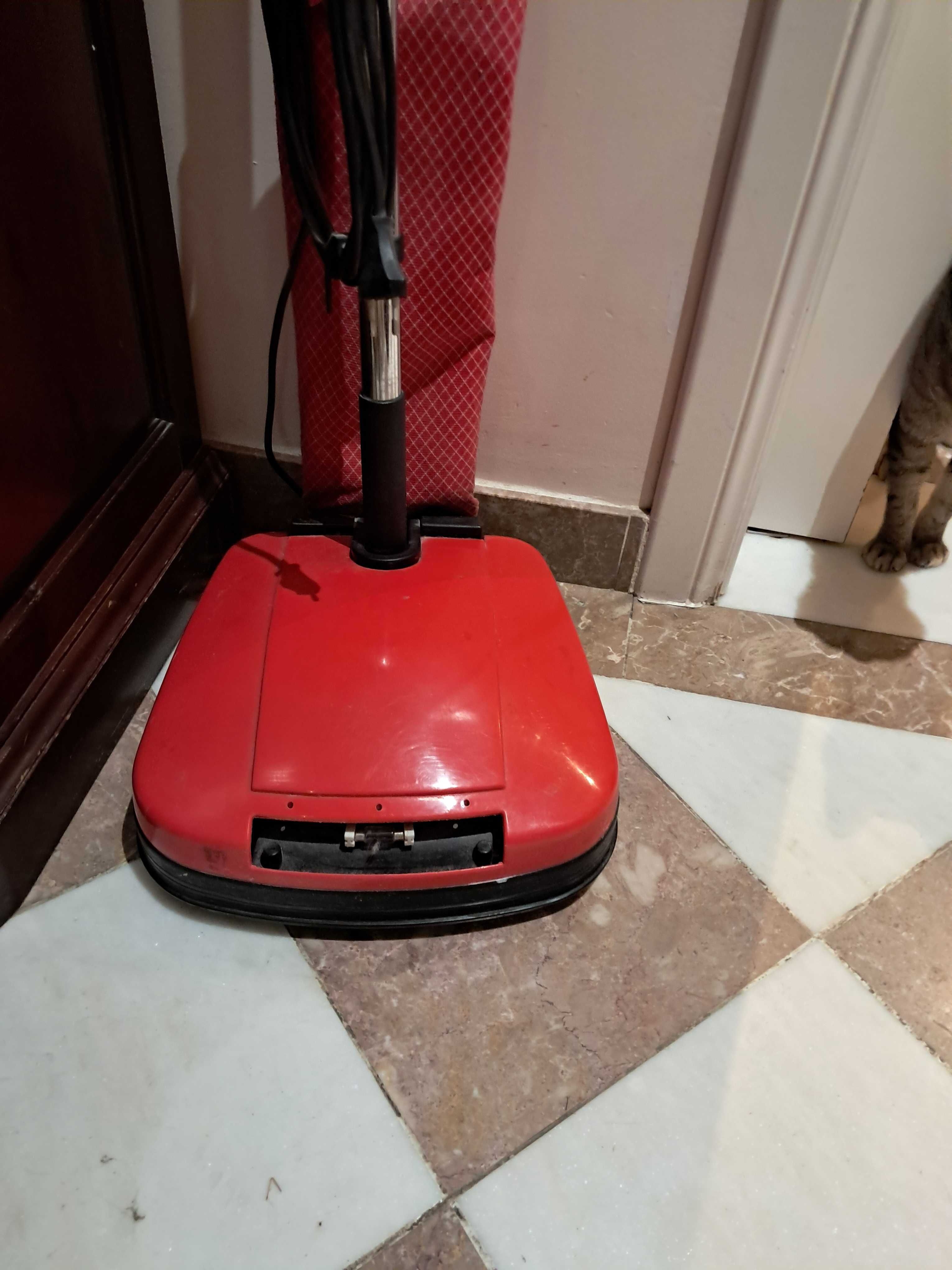 Vendo enceradora