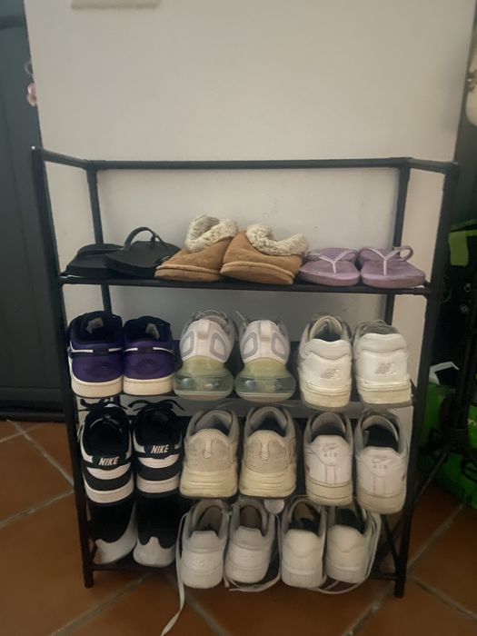 Sapateira preto com 4 prateleiras desmontavel