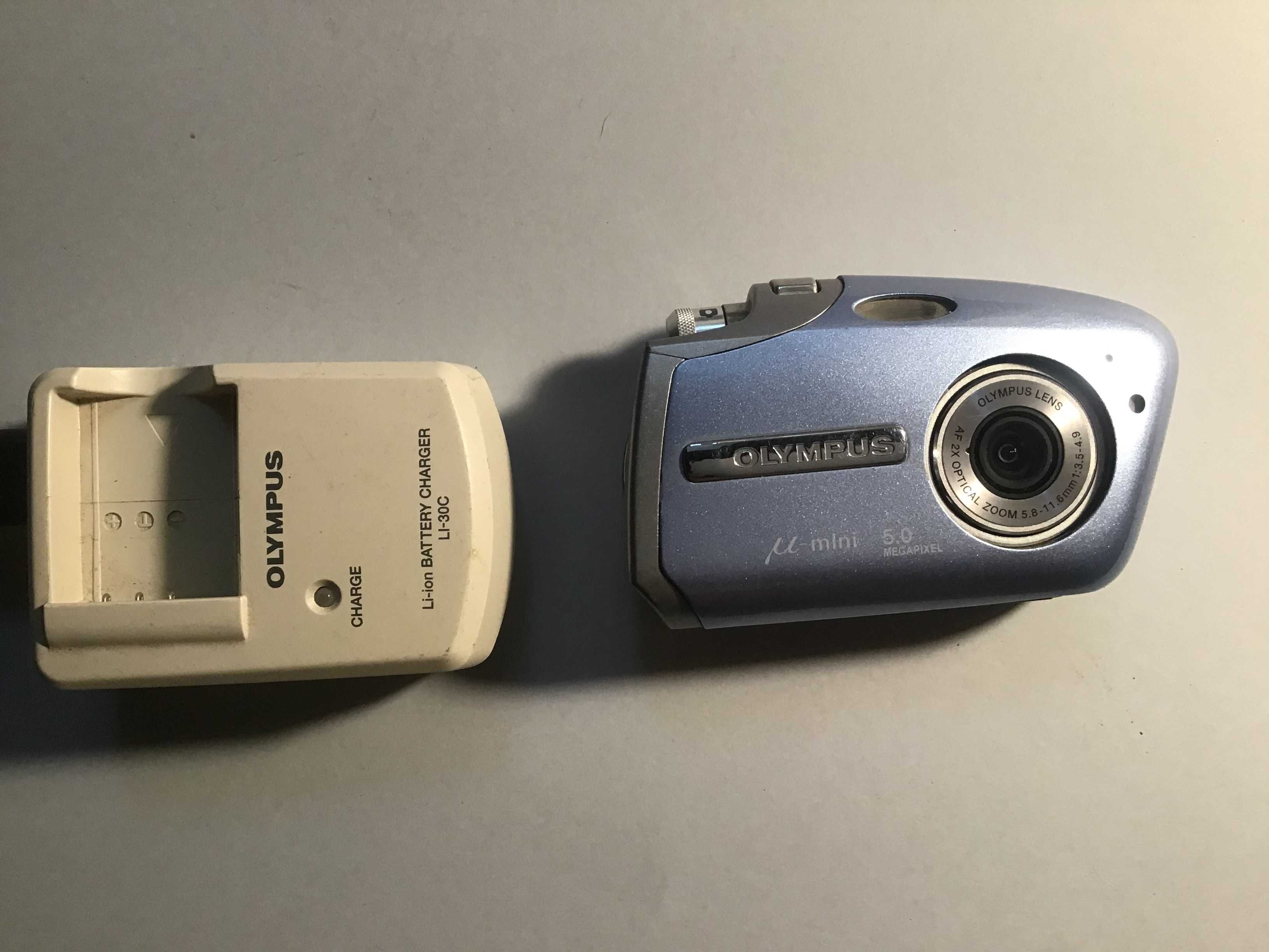 Olympus u-mini com carregador e bateria