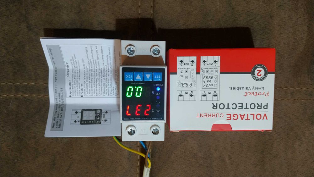 Защитное реле контроля напряжения 63А с дисплеем