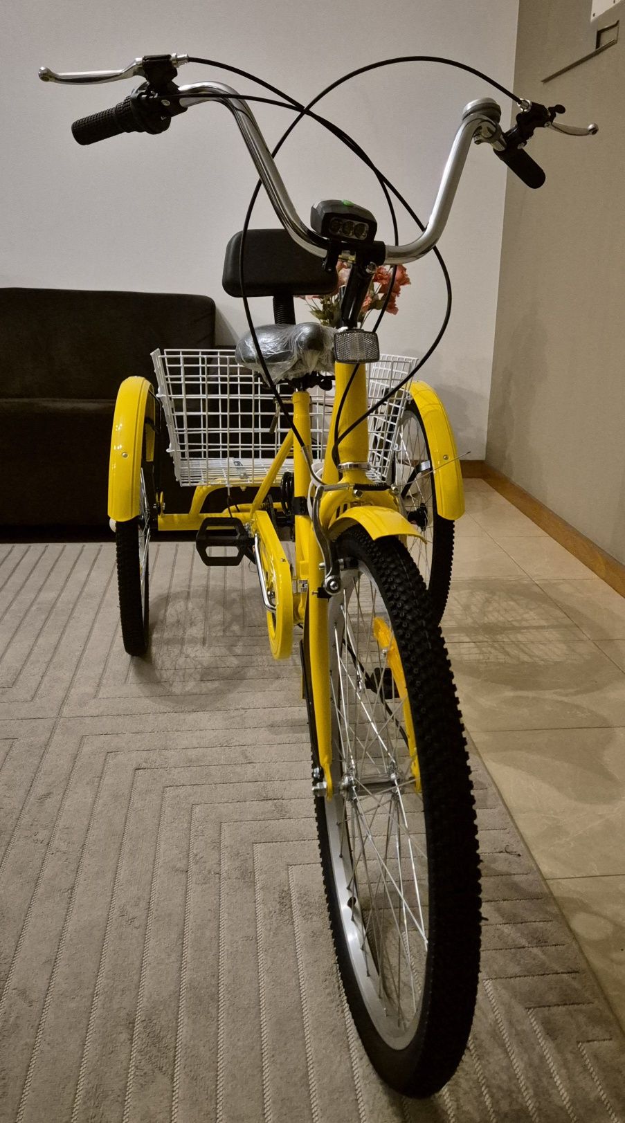 Novo triciclo 60cm/24", dobrável, montado, 7 velocidades