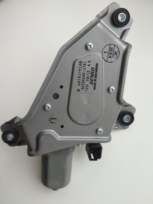 Мотор стеклоочестителя на Jeep Cherokee KL 14-68102192АВ  США