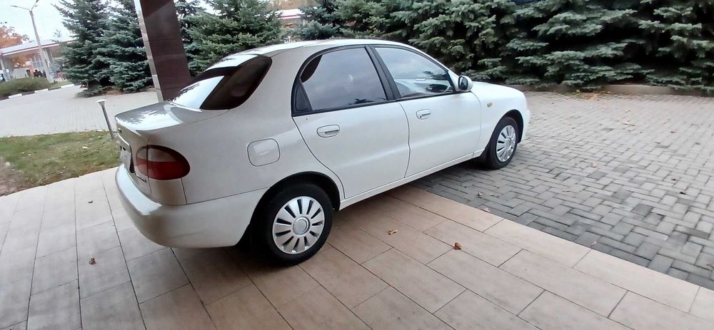 Daewoo lanos поляк део ланос